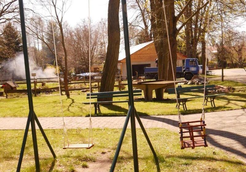 ホテル & Restaurant Lindengarten