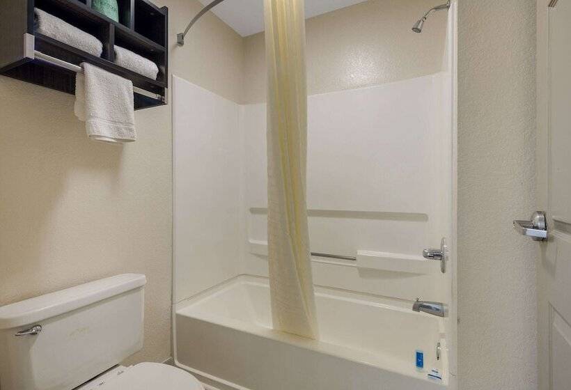 فندق Rodeway Inn