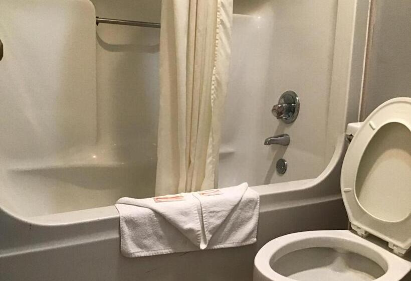 فندق Scottish Inns