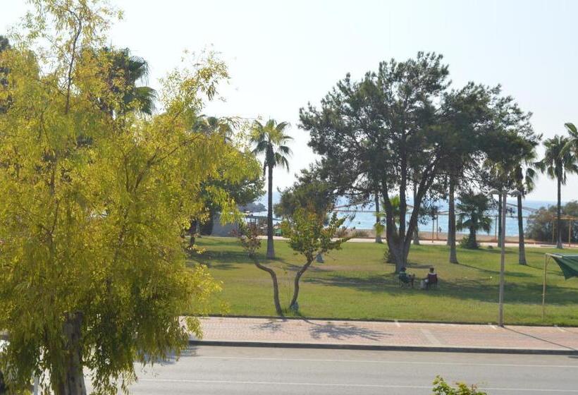 هتل Bülent Kocabaş Selinus Beach Club