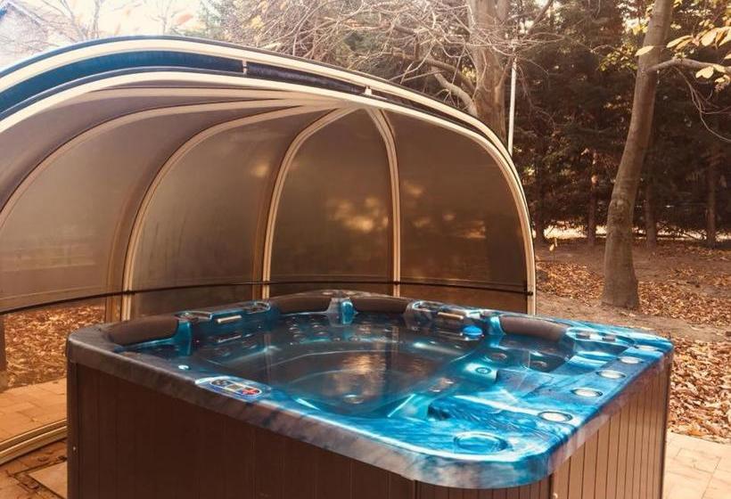 בית מלון כפרי Solar Club