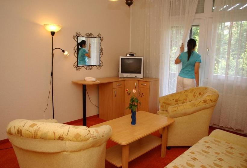 בית מלון כפרי Solar Club