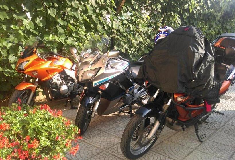 هتل Sport Manca Garni