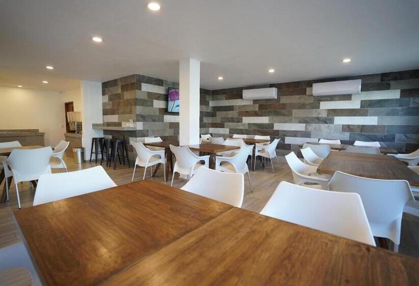 ホテル Star Manzanillo