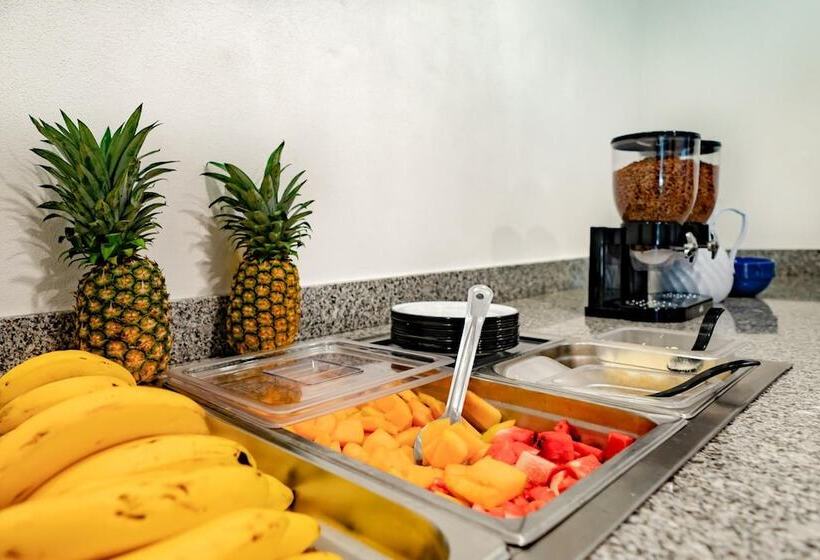 ホテル Star Manzanillo