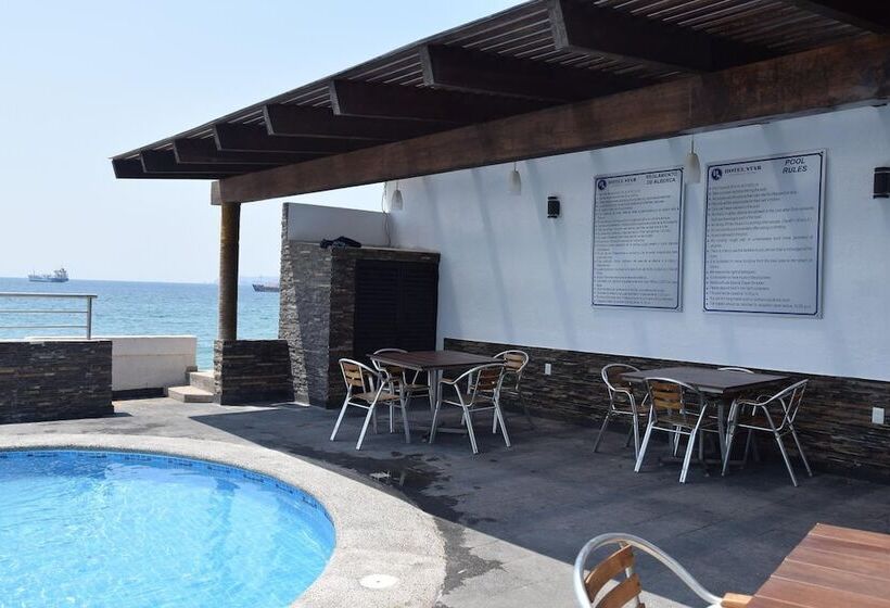 ホテル Star Manzanillo