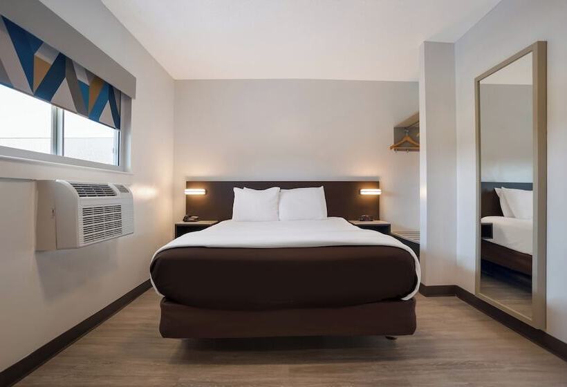 בית מלון כפרי Suburban Studios Biloxi North Area