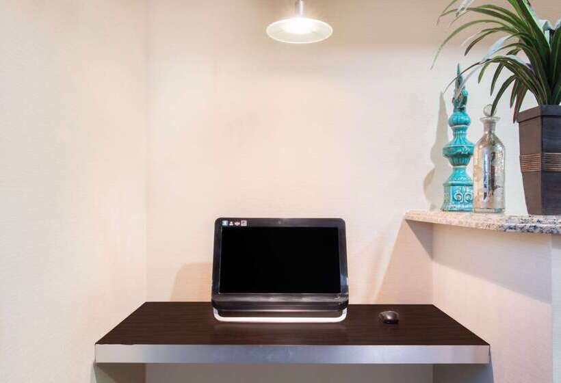 בית מלון כפרי Super 8 By Wyndham Dilley Tx