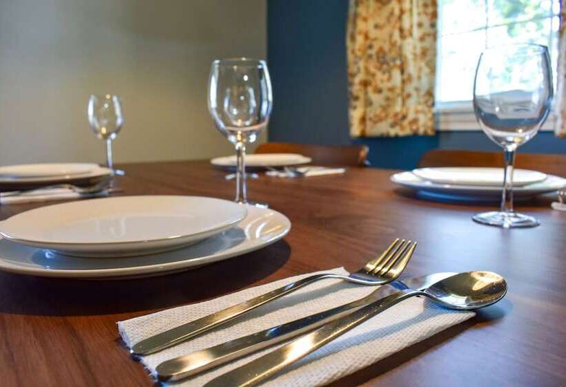 酒店 The Central Downtown Inn Suites