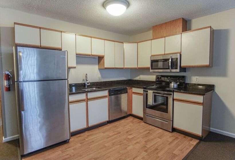 酒店 The Central Downtown Inn Suites