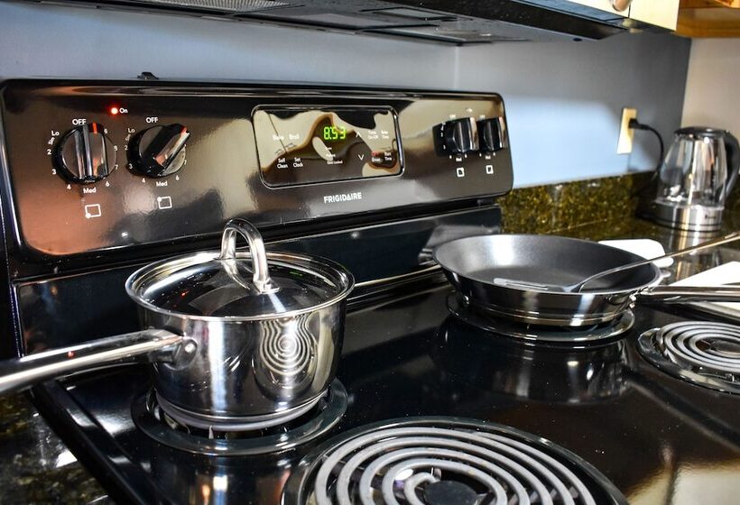 酒店 The Central Downtown Inn Suites