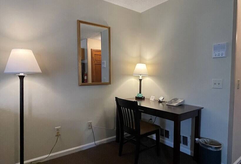 酒店 The Central Downtown Inn Suites