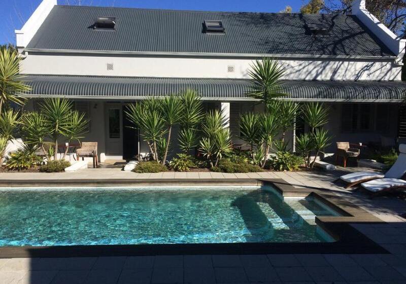 The Robertson Small Hotel And Spa By The Living Journey Collection