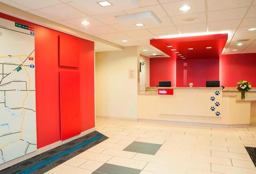 בית מלון כפרי Towneplace Suites Des Moines Urbandale