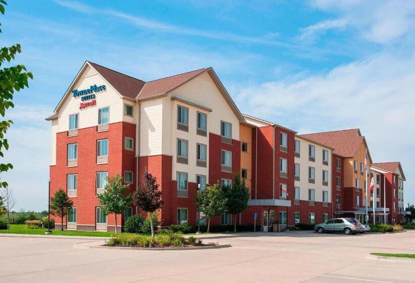 בית מלון כפרי Towneplace Suites Des Moines Urbandale