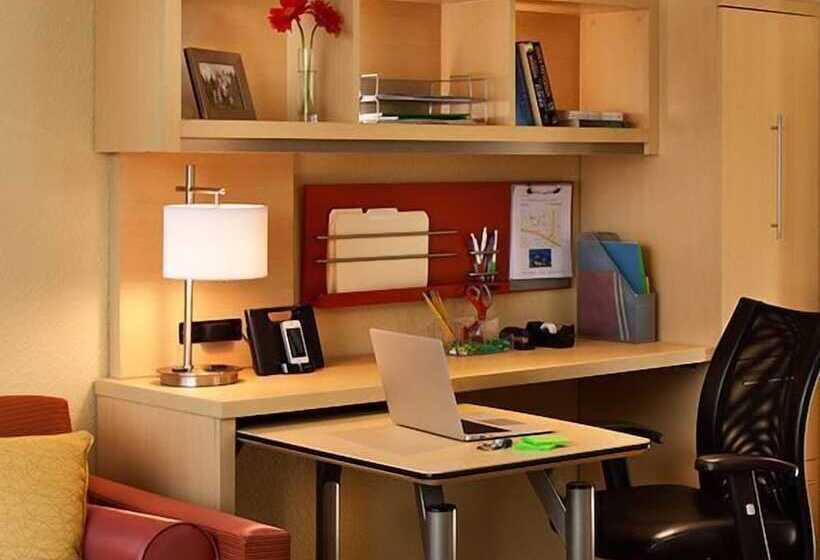 בית מלון כפרי Towneplace Suites By Marriott Hobbs