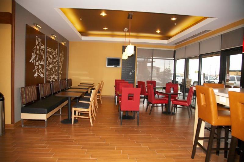 בית מלון כפרי Towneplace Suites By Marriott Hobbs