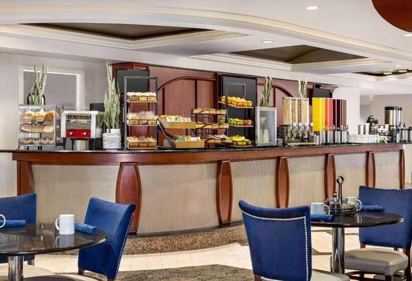 Viana Hotel And Spa, Trademark Collection By Wyndham