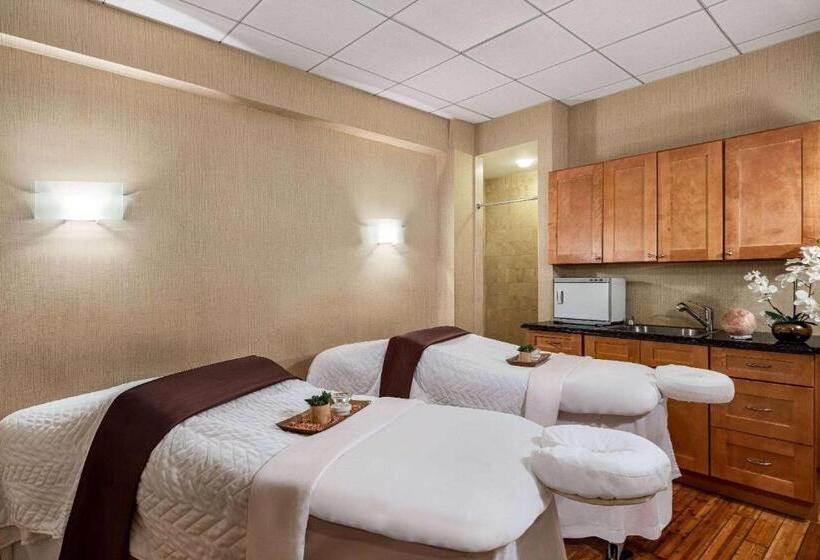 Viana Hotel And Spa, Trademark Collection By Wyndham