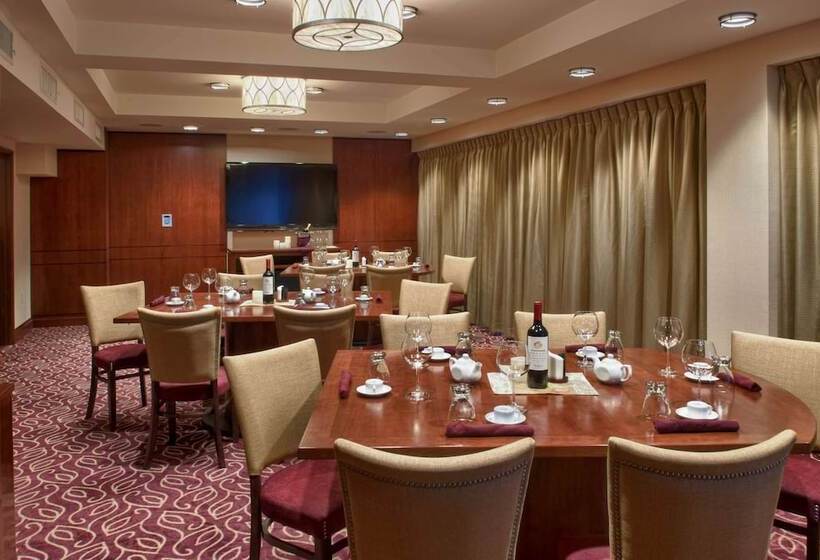 Viana Hotel And Spa, Trademark Collection By Wyndham