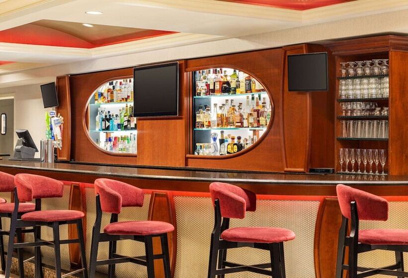 Viana Hotel And Spa, Trademark Collection By Wyndham