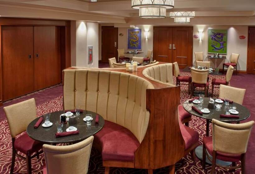 Viana Hotel And Spa, Trademark Collection By Wyndham