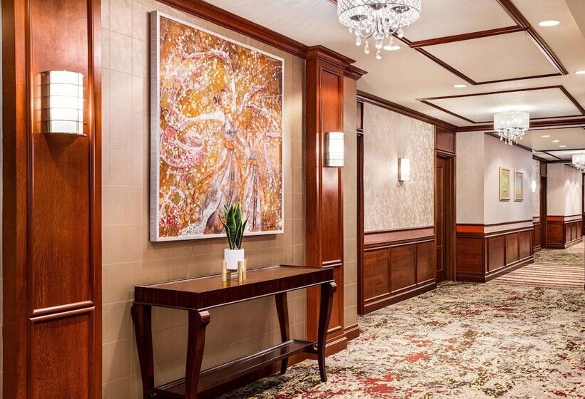 Viana Hotel And Spa, Trademark Collection By Wyndham