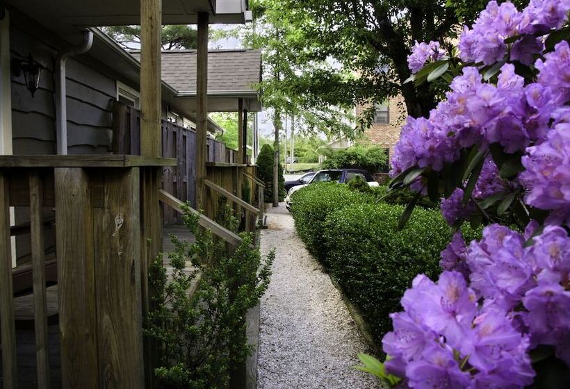 فندق Village Inn   Blowing Rock