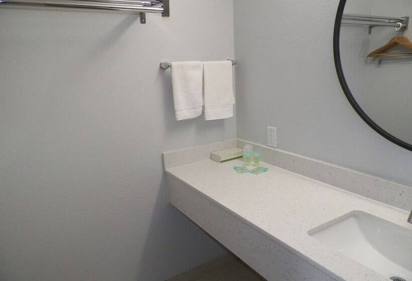 Отель Walnut Inn