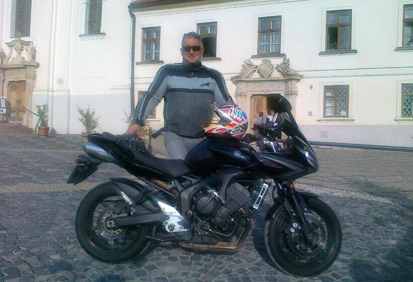 호텔 Zsófia Panzió Pápa