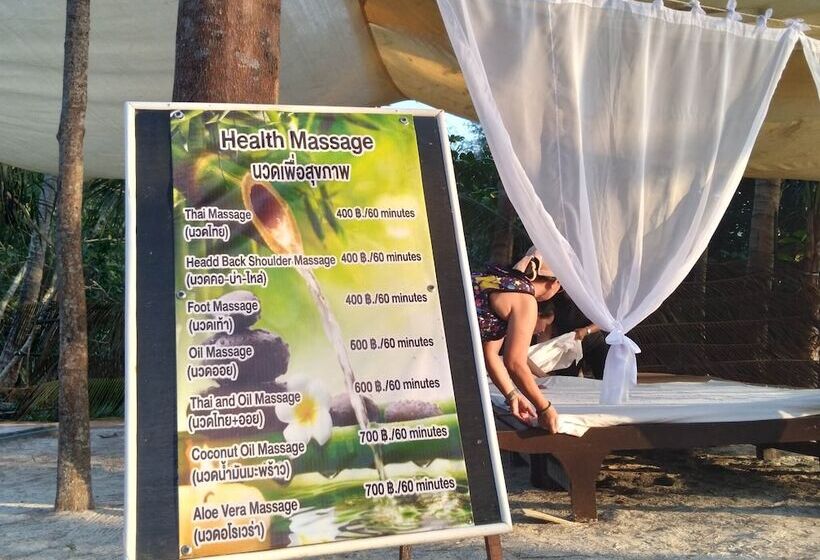 Ko Kut Ao Phrao Beach Resort