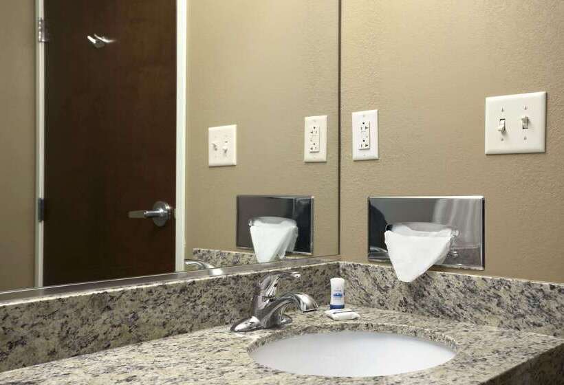 בית מלון כפרי Sonesta Essential Fairmont