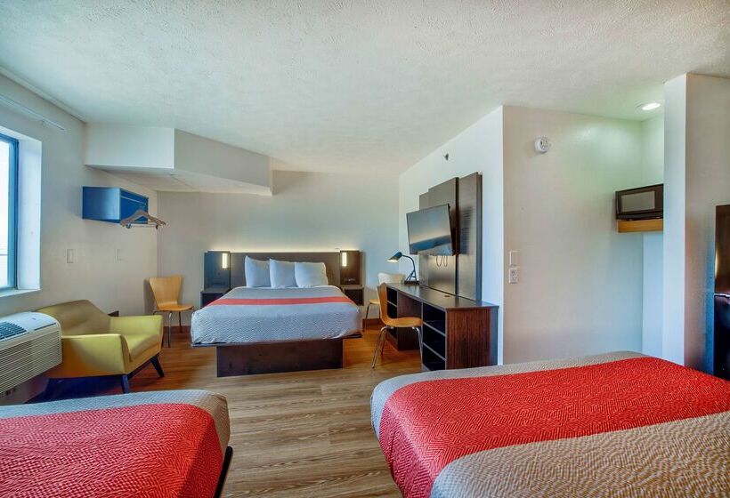 Motel 6 Percival, Ia