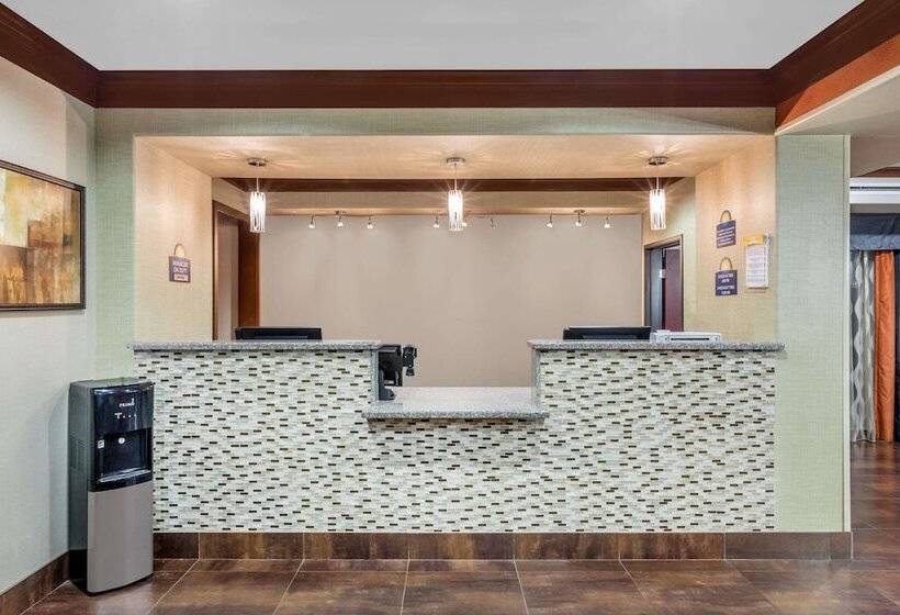 فندق على الطريق Days Inn By Wyndham Dilley