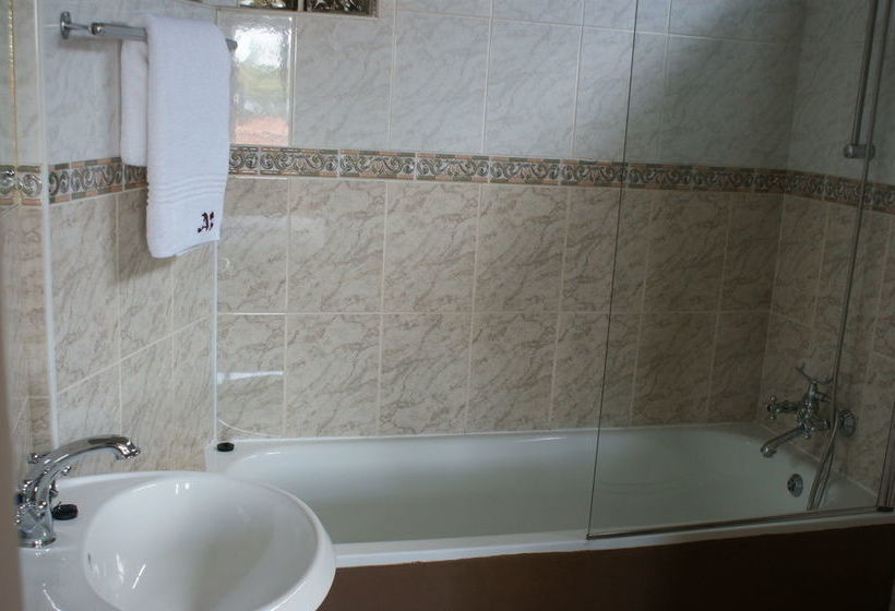 פנסיון Africa Regent Guest House