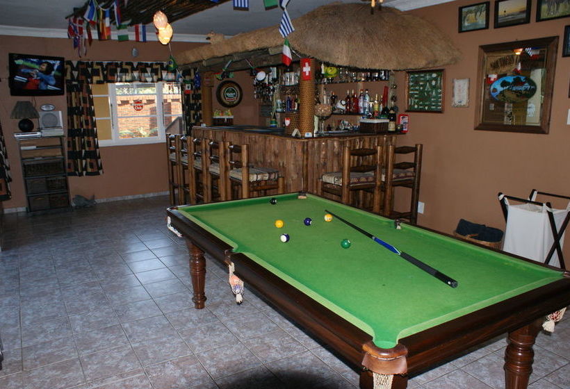 פנסיון Africa Regent Guest House