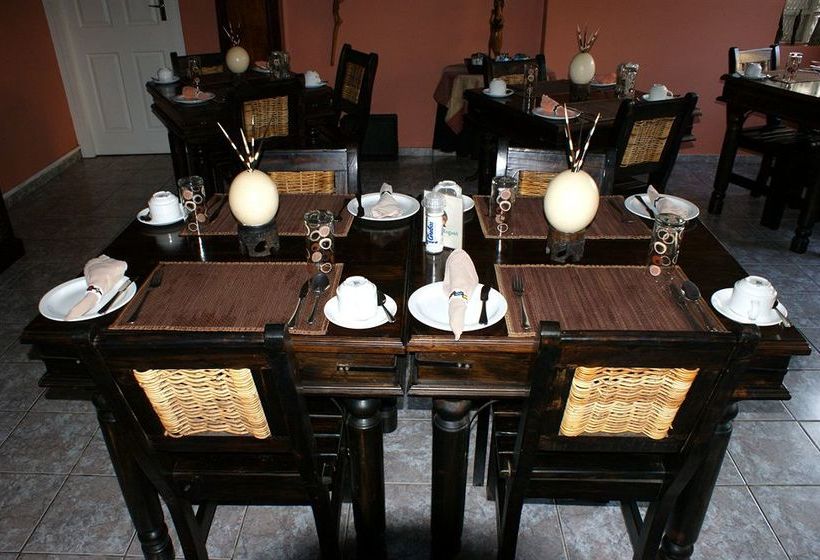 פנסיון Africa Regent Guest House