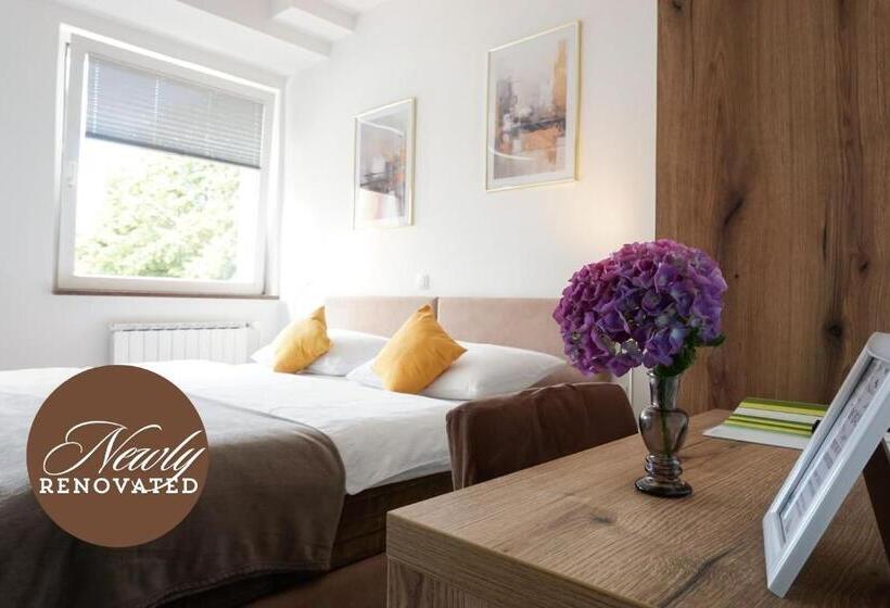 پانسیون Guest House Mlada Lipa