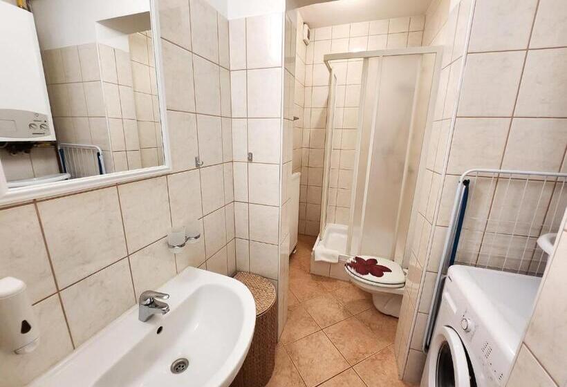 پانسیون Guest House Mlada Lipa