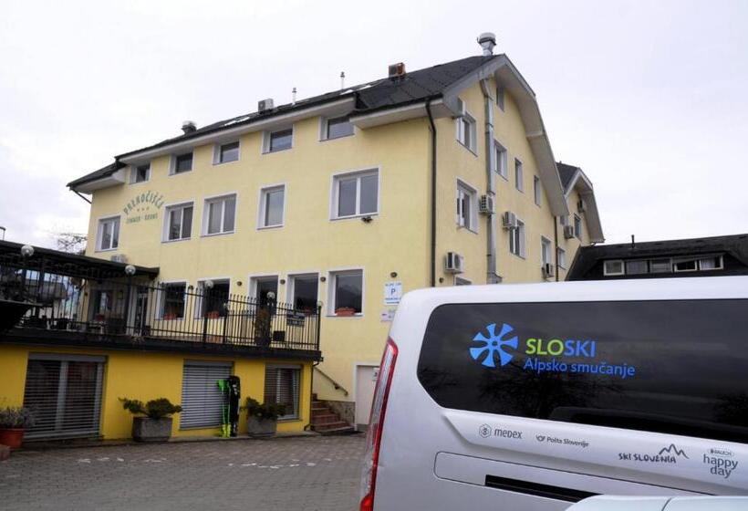 پانسیون Guest House Mlada Lipa