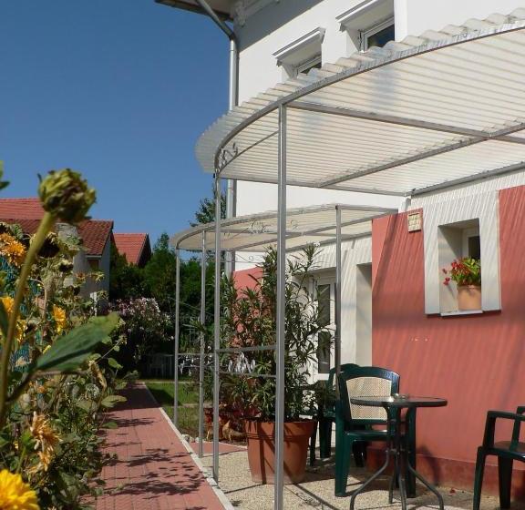 펜션 Guest House Móritz