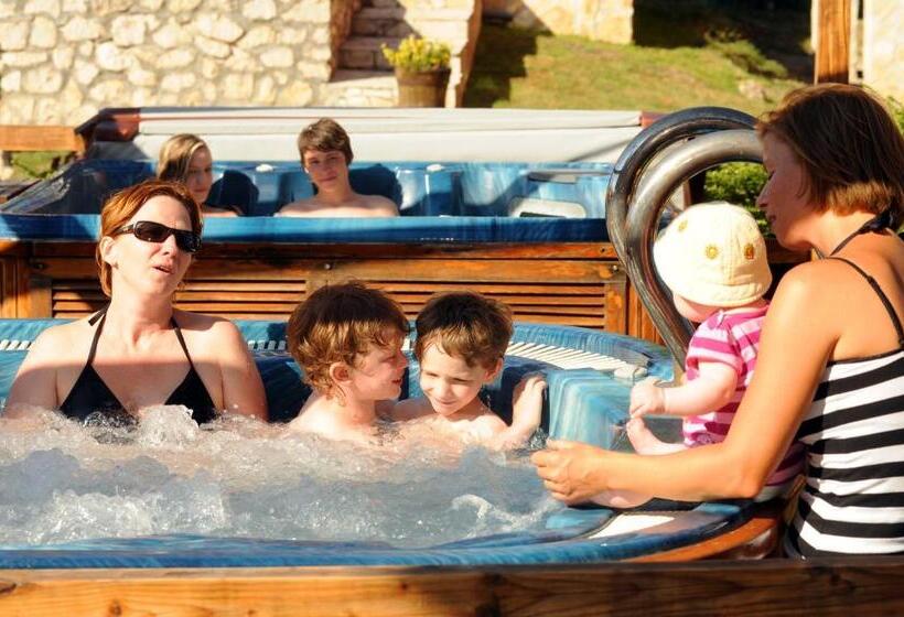 פנסיון Wellness Park