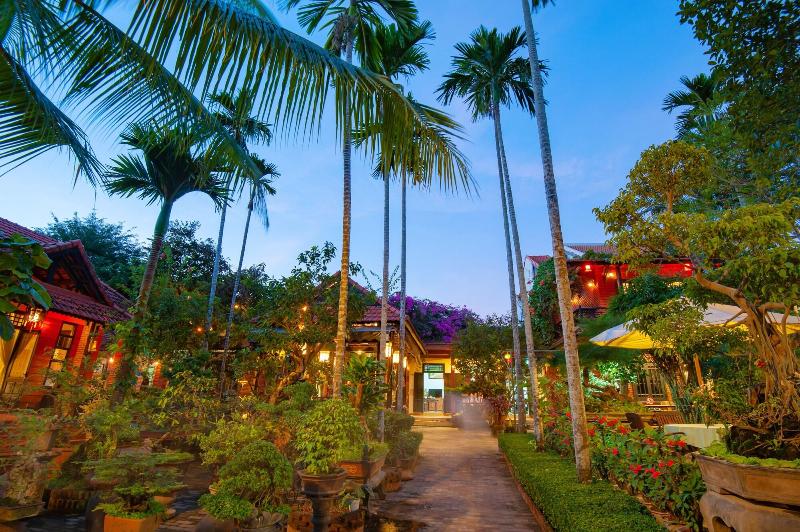 استراحتگاه Betel Garden Villa