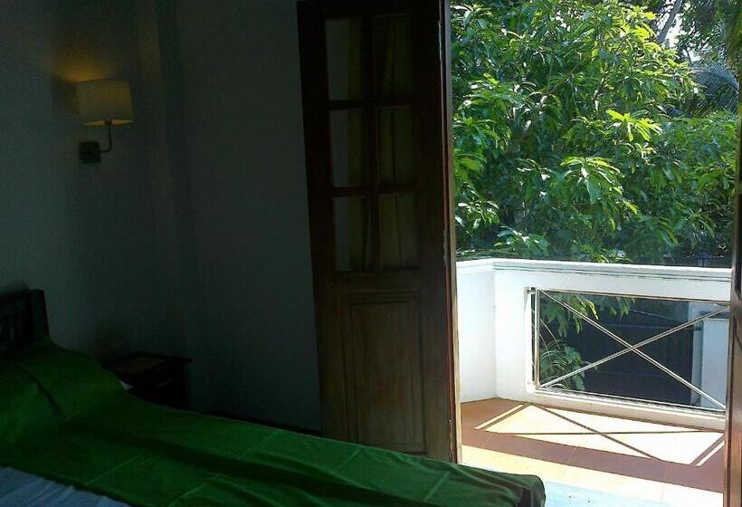 Курорт Roman Beach