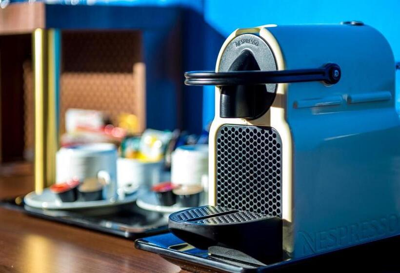 Mesés Shiraz Hotel Superior Adults Only