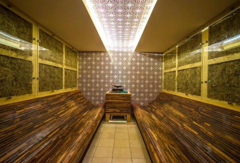 Mesés Shiraz Hotel Superior Adults Only