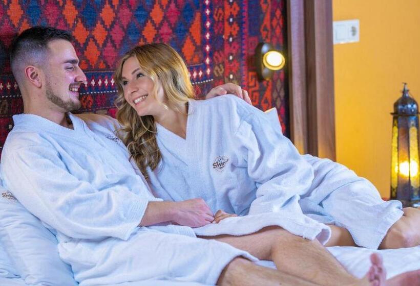 Mesés Shiraz Hotel Superior Adults Only