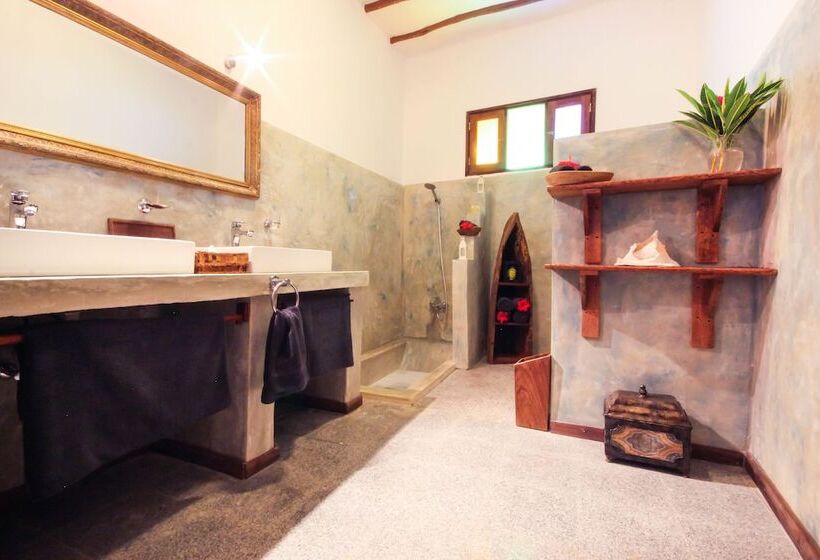 Spice Island Hotel & Resort