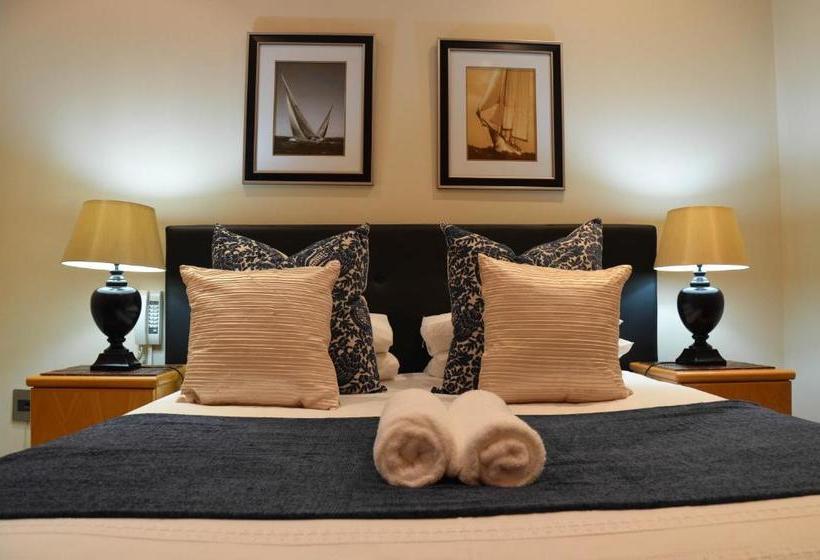 The Sandringham Bed & Breakfast And Self Catering