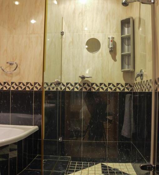 The Sandringham Bed & Breakfast And Self Catering